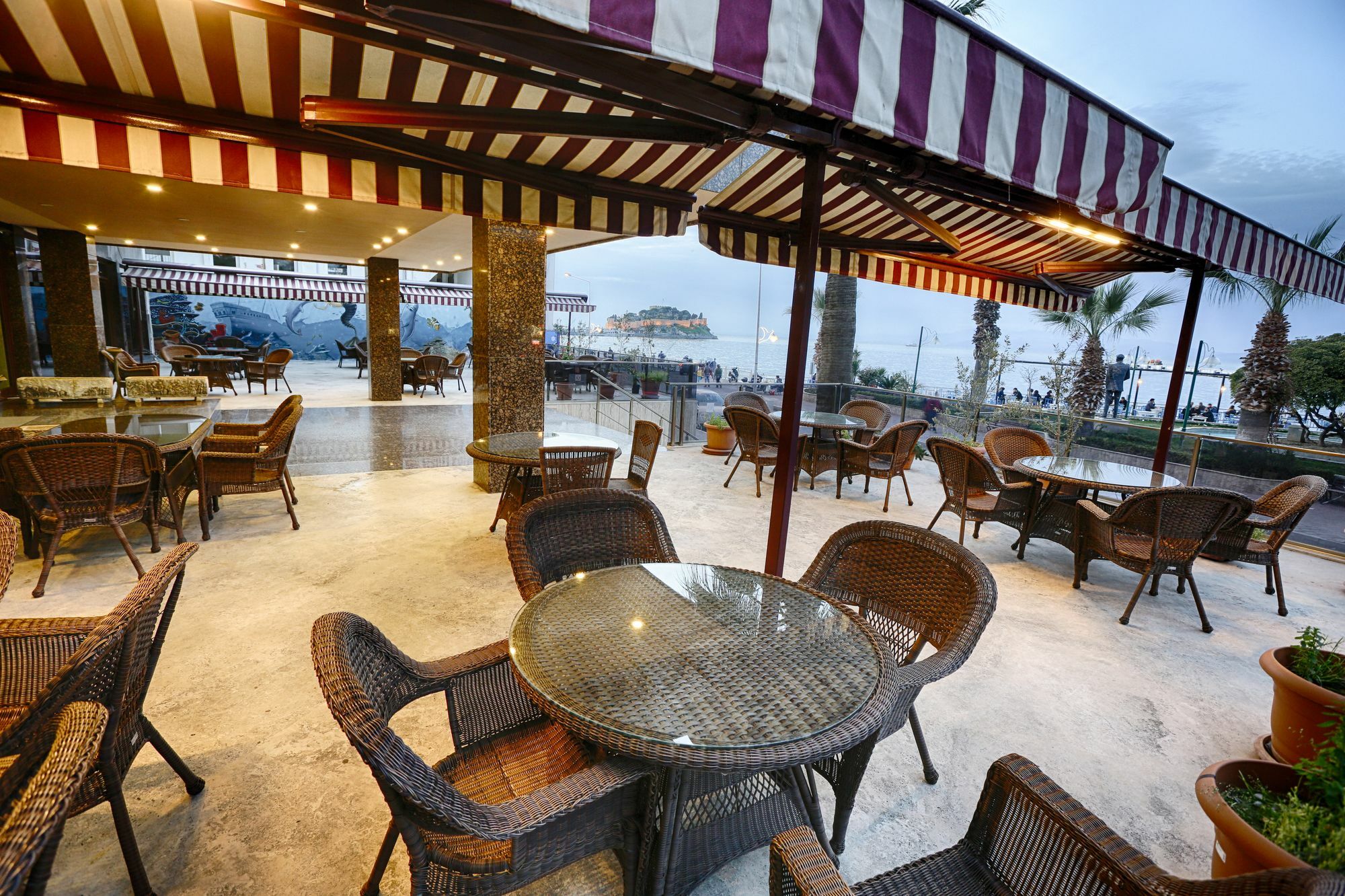Kayhanbey Hotel Kusadası Exterior foto